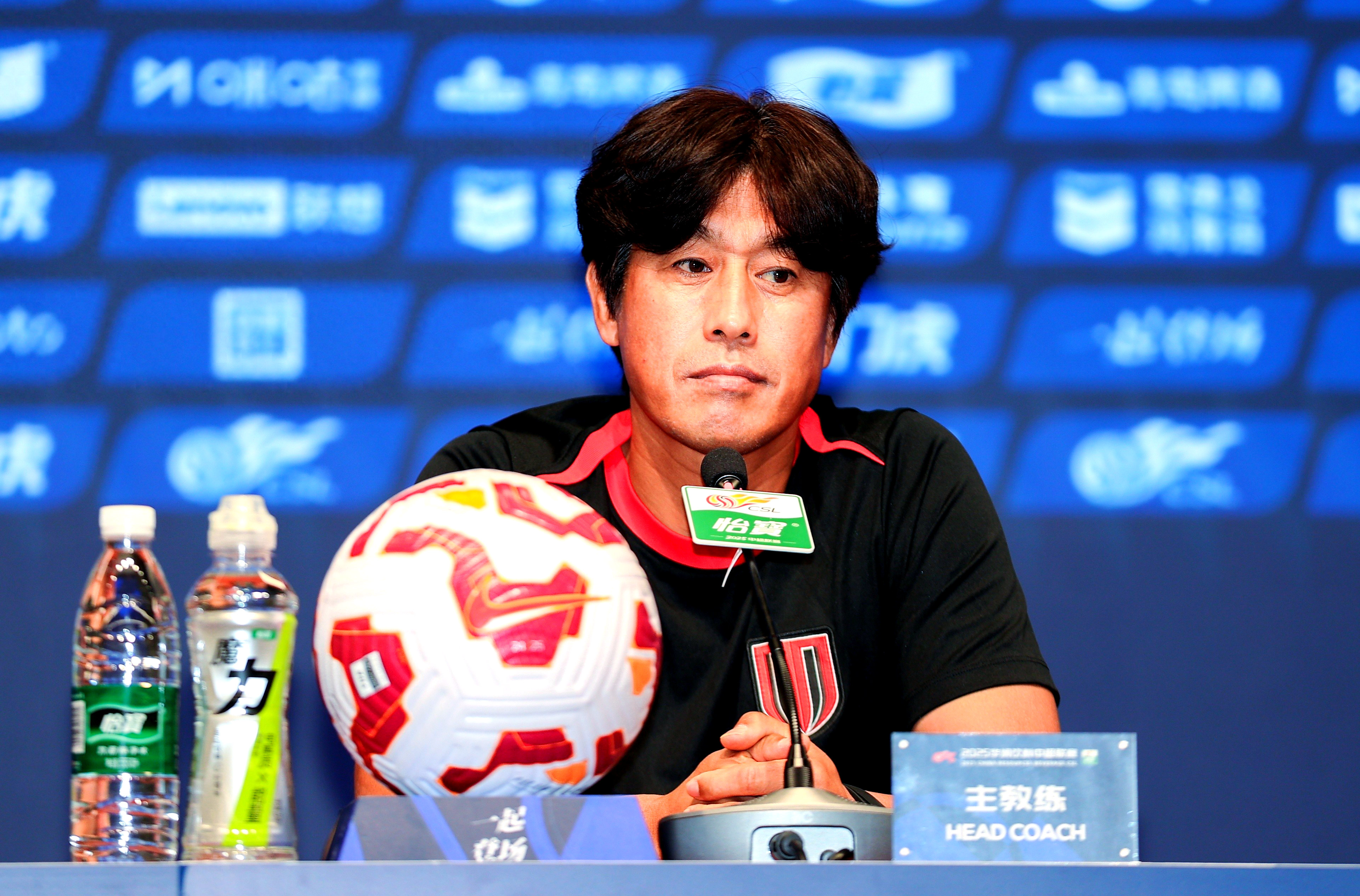 爱游戏官网主页成都蓉城迎德甲关键赛，集结日防线松动，底气十足，心理建设被强调的简单介绍